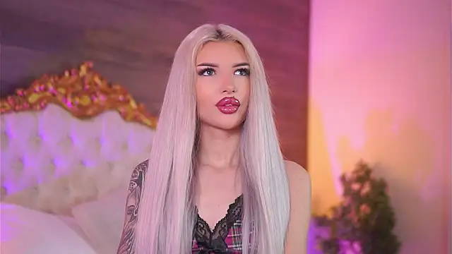 Juicy Jessye online show from March 2025 08:21:02 PM