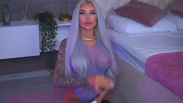 Juicy Jessye online show from April 2026 08:57:02 PM