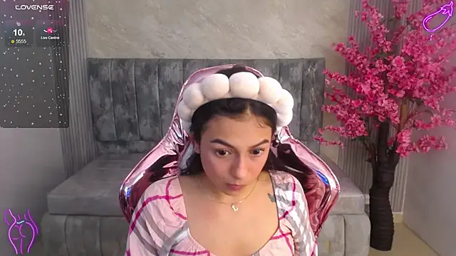 lilith petit sub online show from September 2025 08:30:01 PM