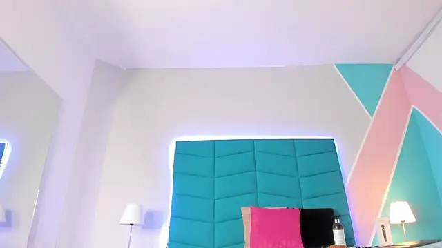 Luciana brown  online show from March 2025 11:49:01 PM