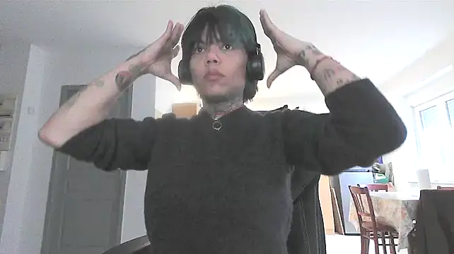 serena  vedette online show from February 2025 07:36:02 AM