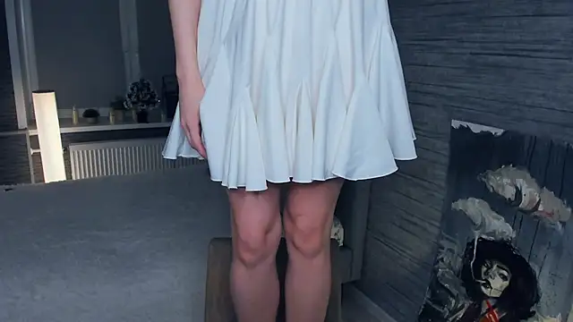 Snapshot of FloraDobb chatting on January 2025 10:34:02 PM FloraDobb online show from January 2025 10:34:02 PM