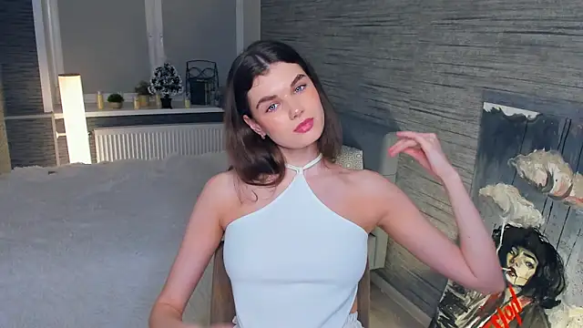 Snapshot of FloraDobb chatting on January 2025 01:11:01 AM FloraDobb online show from January 2025 01:11:01 AM