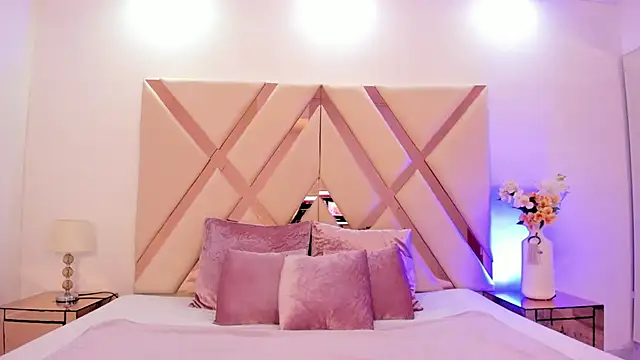 taliarussel online show from February 2025 10:01:01 PM