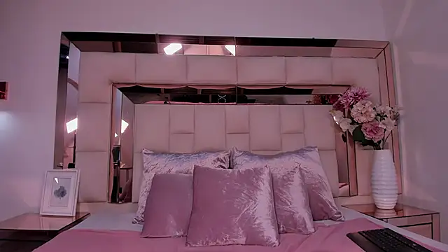 taliarussel online show from March 2025 10:18:02 PM