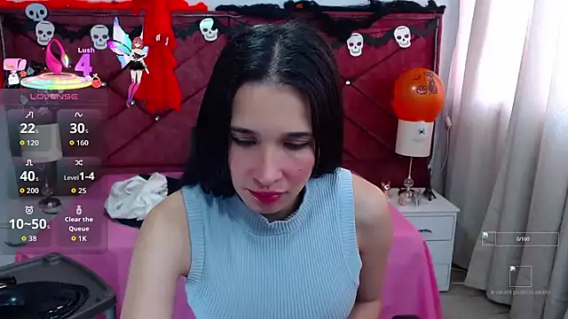 victoria adams07 online show from October 2025 02:04:02 PM