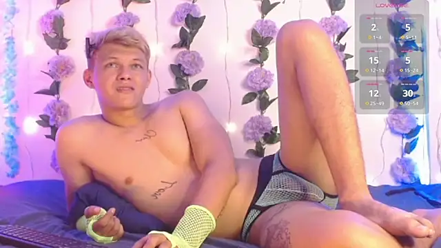 Snapshot of izan_20 chatting on March 2026 10:05:02 PM izan 20 online show from March 2026 10:05:02 PM