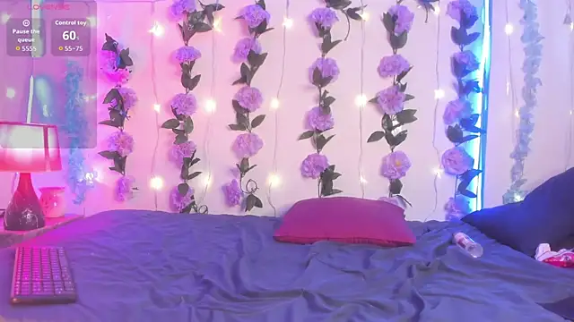 Snapshot of izan_20 chatting on March 2026 08:14:01 PM izan 20 online show from March 2026 08:14:01 PM