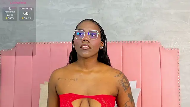 Alaia Colins online show from April 2026 11:58:01 PM