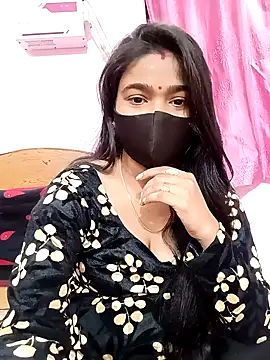 Snapshot of Simran-001 chatting on January 2025 08:15:02 PM Simran-001 online show from January 2025 08:15:02 PM