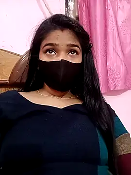 Snapshot of Simran-001 chatting on February 2025 08:11:02 PM Simran-001 online show from February 2025 08:11:02 PM