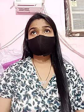 Snapshot of Simran-001 chatting on September 2025 06:18:02 PM Simran-001 online show from September 2025 06:18:02 PM