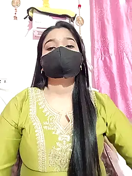 Simran-001 online show from December 2025 12:36:02 PM