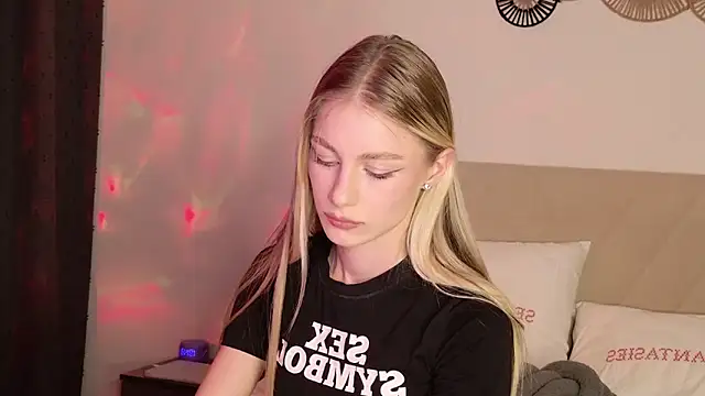 GabriellaOlsen online show from March 2026 04:44:02 PM