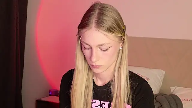 GabriellaOlsen online show from March 2026 04:54:01 PM