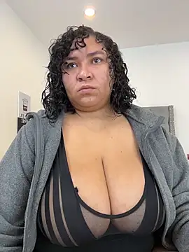 Snapshot of KarlaWild chatting on September 2025 03:15:02 PM KarlaWild online show from September 2025 03:15:02 PM