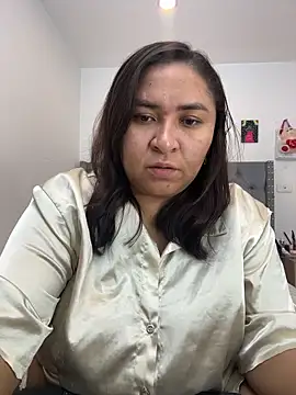 Snapshot of KarlaWild chatting on November 2025 10:01:01 PM KarlaWild online show from November 2025 10:01:01 PM