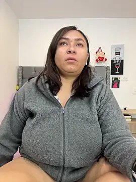 Snapshot of KarlaWild chatting on December 2025 10:42:01 AM KarlaWild online show from December 2025 10:42:01 AM