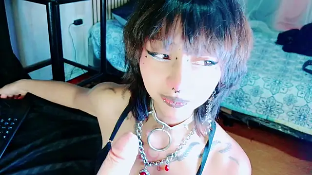 Snapshot of verhona_vlad chatting on January 2025 01:32:01 PM verhona vlad online show from January 2025 01:32:01 PM