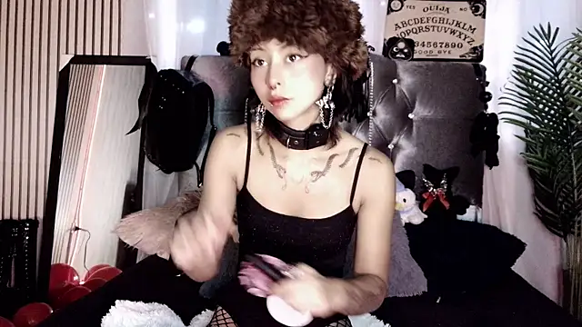 Snapshot of verhona_vlad chatting on February 2025 12:38:02 PM verhona vlad online show from February 2025 12:38:02 PM