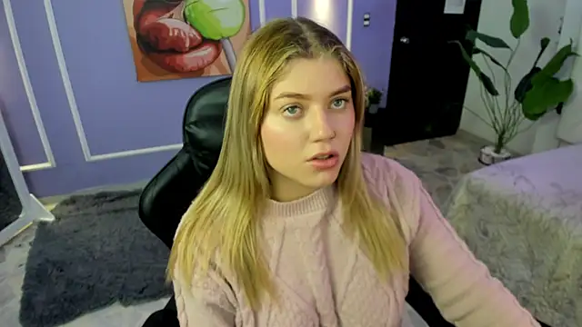 Snapshot of alaia_greyy chatting on November 2025 01:33:01 PM alaia greyy online show from November 2025 01:33:01 PM