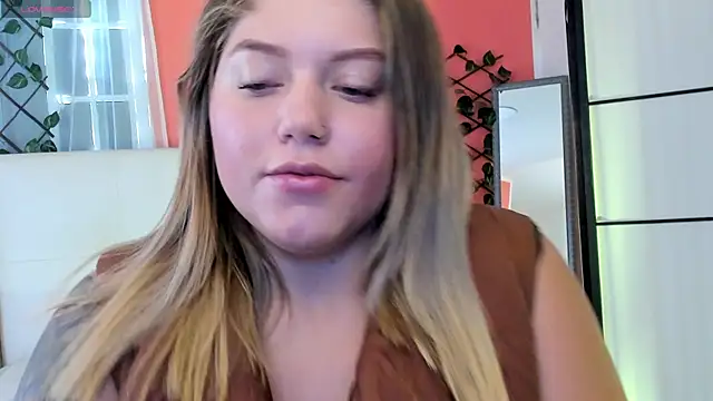alaia greyy online show from April 2026 01:05:02 PM