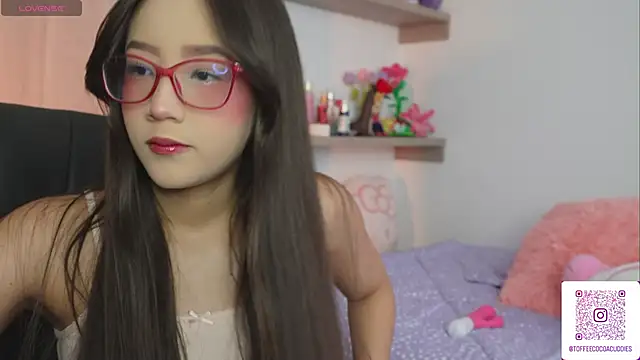Snapshot of sophi_lii chatting on May 2026 08:47:01 PM sophi lii online show from May 2026 08:47:01 PM