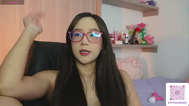 Snapshot of sophi_lii chatting on May 2026 08:25:01 PM sophi lii online show from May 2026 08:25:01 PM