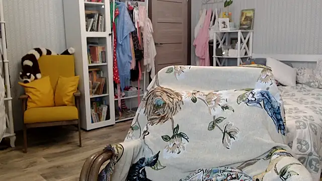 Soffya Soy online show from May 2026 06:42:02 PM