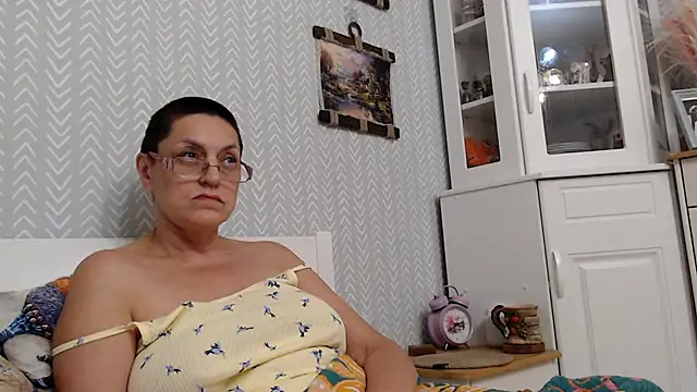 Soffya Soy online show from June 2026 10:46:02 PM