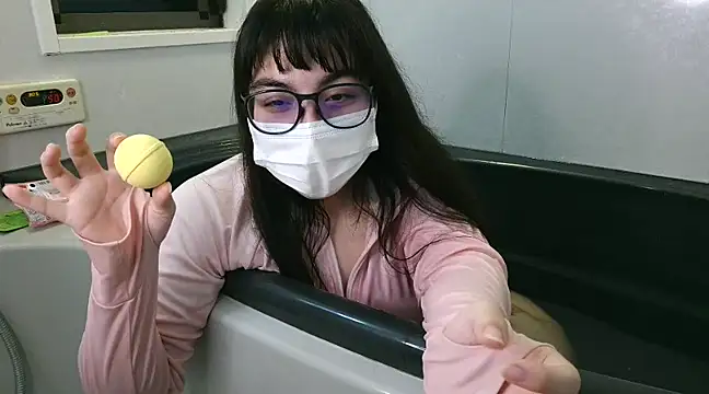 Snapshot of Sisi_cute chatting on February 2025 02:37:01 PM Sisi cute online show from February 2025 02:37:01 PM