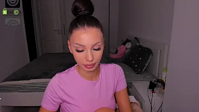 HelenShawn online show from October 2025 08:39:01 PM