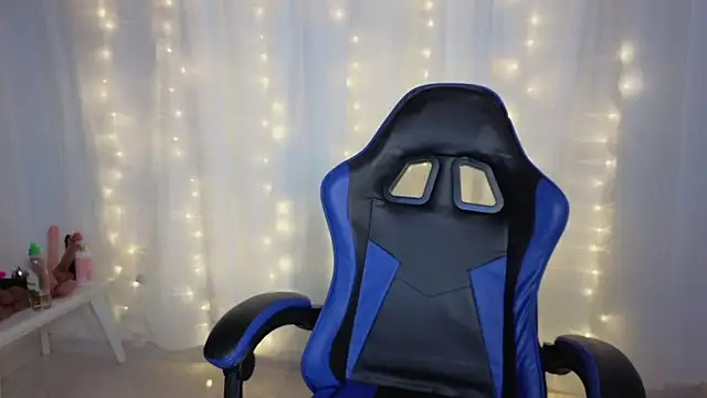 saorisworld online show from February 2026 01:09:01 AM