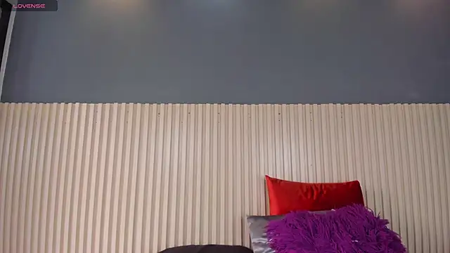 Snapshot of Madeline_Cooper08 chatting on February 2025 08:20:02 PM Madeline Cooper08 online show from February 2025 08:20:02 PM