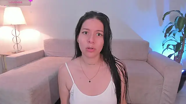 Hannah Jonhson online show from May 2026 10:06:01 PM