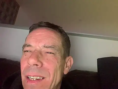 Kenhornu online show from April 2026 11:24:02 PM