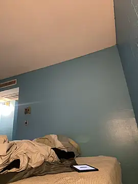 Snapshot of squirmxx10 chatting on March 2025 09:29:01 AM squirmxx10 online show from March 2025 09:29:01 AM