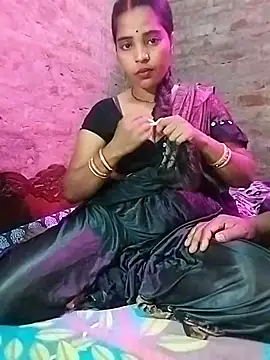 Snapshot of Simrandeshipp chatting on March 2025 07:07:02 PM Simrandeshipp online show from March 2025 07:07:02 PM