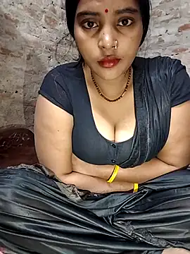 Snapshot of Simrandeshipp chatting on December 2025 11:13:01 PM Simrandeshipp online show from December 2025 11:13:01 PM