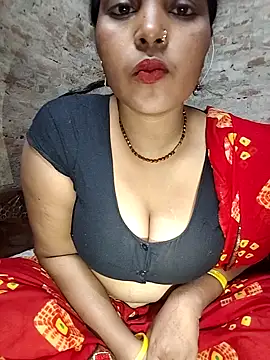 Snapshot of Simrandeshipp chatting on December 2025 04:14:01 PM Simrandeshipp online show from December 2025 04:14:01 PM