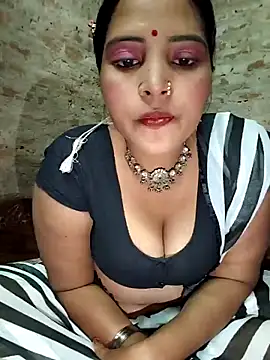 Snapshot of Simrandeshipp chatting on February 2026 03:48:02 PM Simrandeshipp online show from February 2026 03:48:02 PM