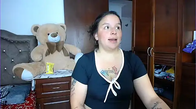 Kristin milk online show from March 2025 12:33:02 PM