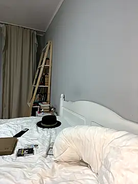 bunnythetailor online show from October 2025 09:04:02 PM