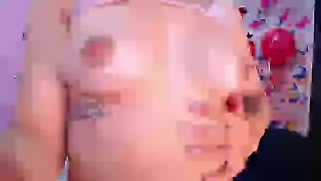 Snapshot of Sofii_cutee chatting on February 2025 12:13:02 PM Sofii cutee online show from February 2025 12:13:02 PM