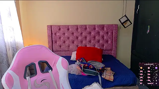 Snapshot of Sofii_cutee chatting on January 2026 12:40:02 PM Sofii cutee online show from January 2026 12:40:02 PM