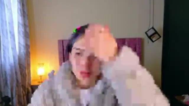 Snapshot of Sofii_cutee chatting on February 2026 12:24:01 PM Sofii cutee online show from February 2026 12:24:01 PM