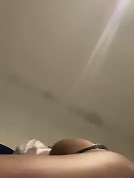 Snapshot of Boneca25 chatting on March 2025 05:03:01 AM Boneca25 online show from March 2025 05:03:01 AM