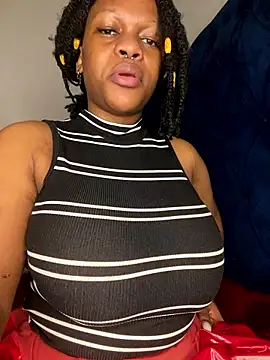 Snapshot of Boneca25 chatting on January 2026 11:05:01 AM Boneca25 online show from January 2026 11:05:01 AM