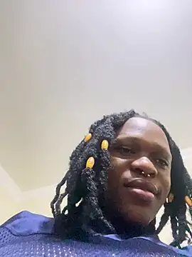 Snapshot of Boneca25 chatting on January 2026 12:43:01 PM Boneca25 online show from January 2026 12:43:01 PM