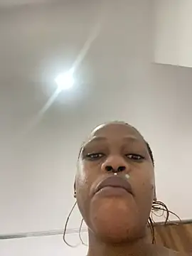 Snapshot of Boneca25 chatting on March 2026 07:53:02 PM Boneca25 online show from March 2026 07:53:02 PM